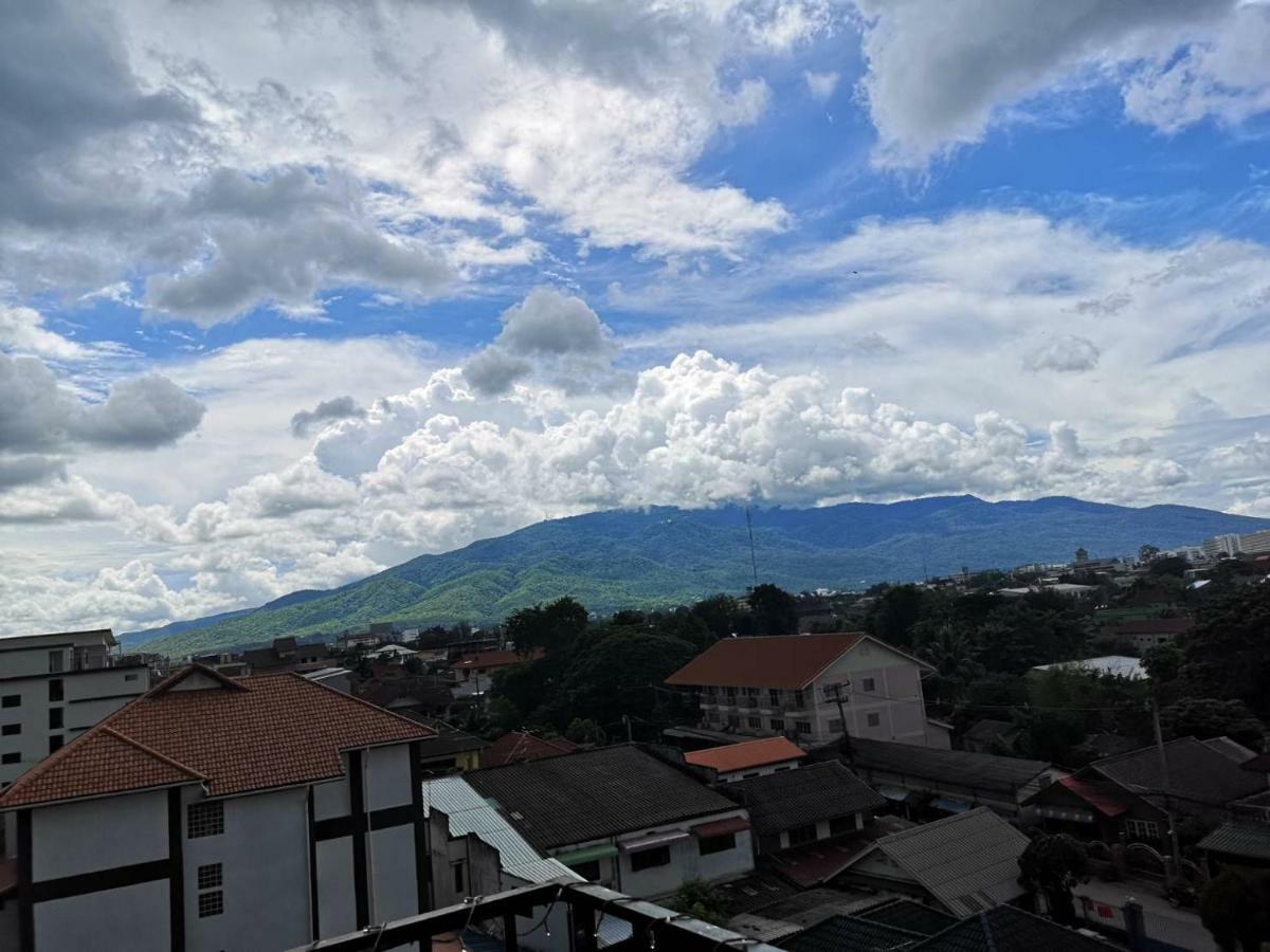 Yadana Chiangmai Hotell Chiang Mai Exteriör bild