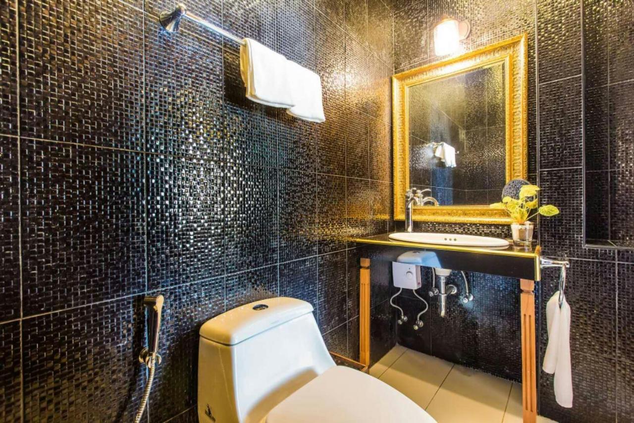 Yadana Chiangmai Hotell Chiang Mai Rum bild