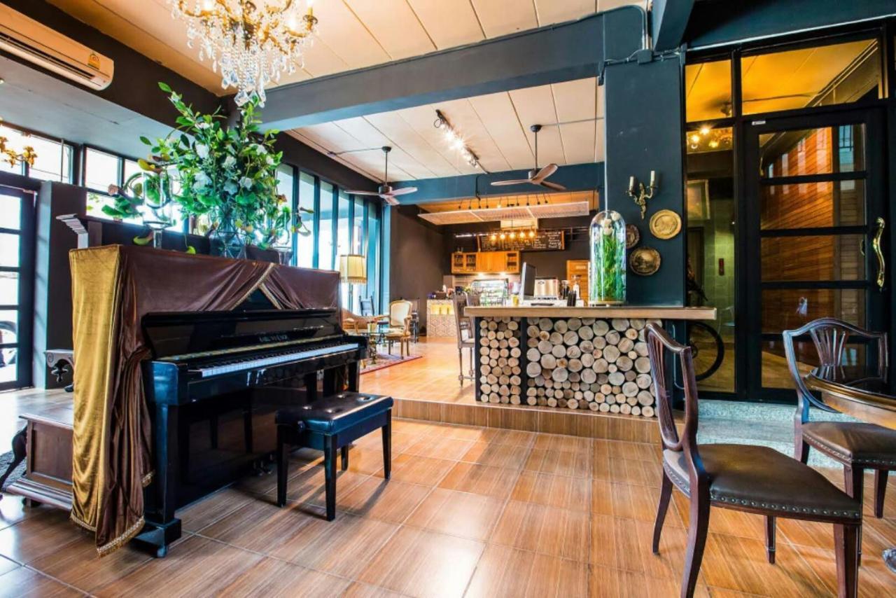Yadana Chiangmai Hotell Chiang Mai Rum bild