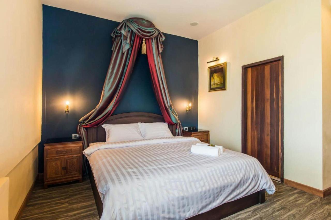 Yadana Chiangmai Hotell Chiang Mai Rum bild